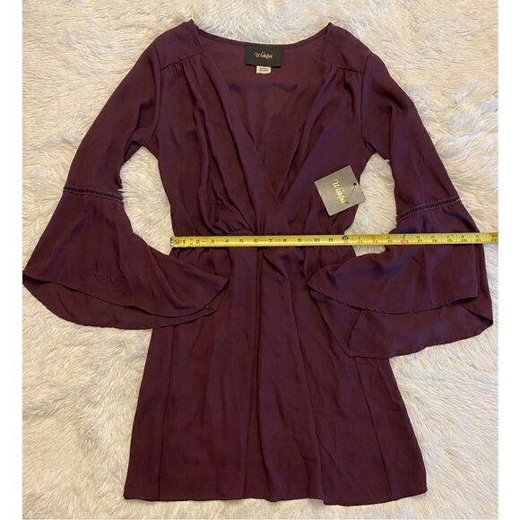 NWT Wishful SZ M Woman’s Beautiful Plum Flare Sleeve Flowey Dress - Picture 10 of 15